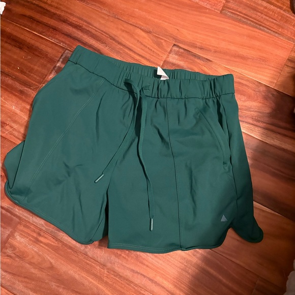 Vitality Forest Green Athletic Shorts Drawstring Waist Size M (0966) - Picture 2 of 4